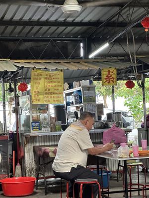 One of the various vegetarian stall here    at Pasar Pagi - Vegetarian Stall in Alor Setar