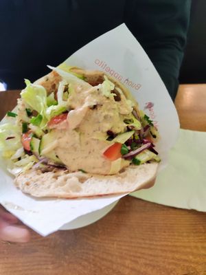 falafeltasche at Lavash in Hannover
