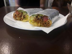 vöner rollo  at Lavash in Hannover