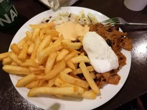 Vöner Teller at Lavash in Hannover