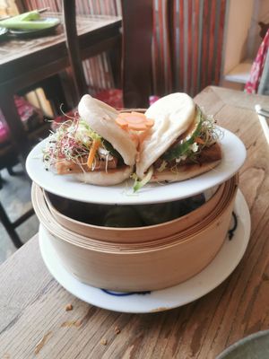  at Le Thé in Geneva