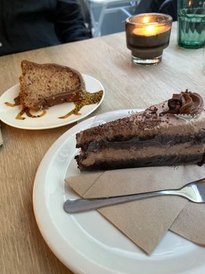 vegan cake at Ginko - Greenhouse in Graz