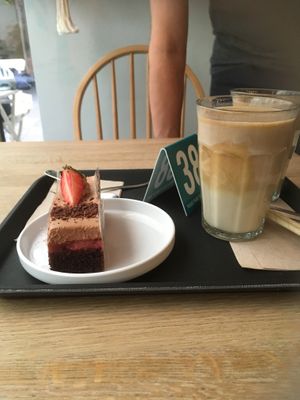 Coffee and cake at Ginko - Greenhouse in Graz