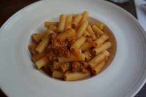 Vegan bolognese pasta at ivlo in Paris