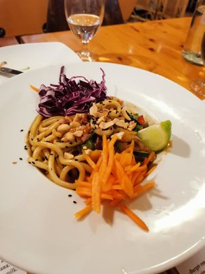 Pad Thai at Hicuri in Granada