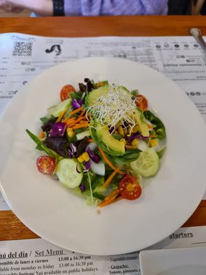 Salad at Hicuri in Granada