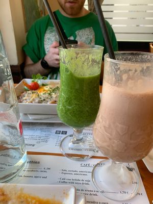 Smoothies (green & peanut butter) at Hicuri in Granada