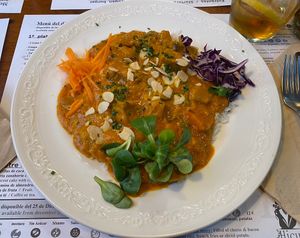 Seitán tikka masala   at Hicuri in Granada