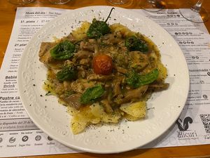 Heura al ajillo   at Hicuri in Granada