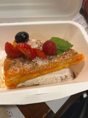 Tarta de zanahoria   at Hicuri in Granada