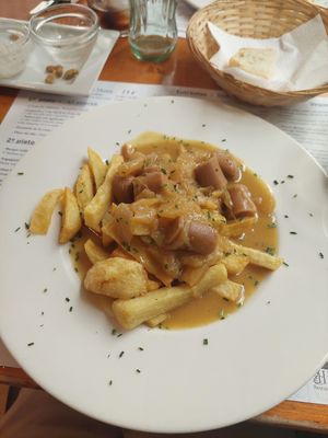 Sausage with pear sauce (dish of the day) at Hicuri in Granada