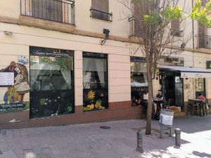 Entr at Hicuri in Granada