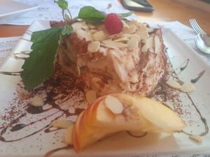 Tiramisú at Hicuri in Granada