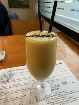 Smoothie Tropical  at Hicuri in Granada