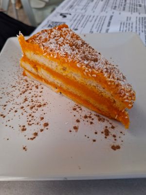 Carrot cake (yummy!) at Hicuri in Granada