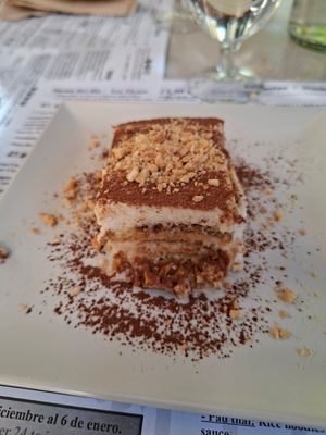 Tiramisu (maravilloso!) at Hicuri in Granada
