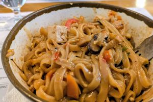 Pad Thai at Hicuri in Granada