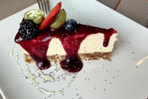 Excellent vegan cheesecake 😋   at Hicuri in Granada