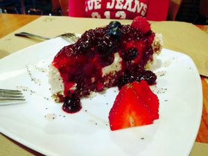 Tarta de queso at Hicuri in Granada