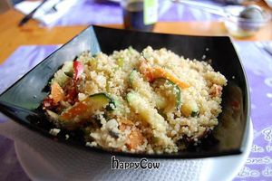 cuos cous con verduras y pasas at Hicuri in Granada