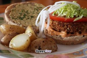 Hamburguesa vegana. at Hicuri in Granada