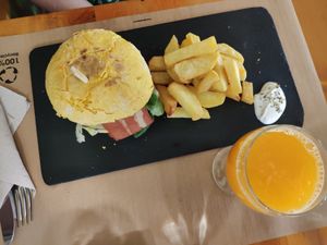 Hicuri Burger at Hicuri in Granada