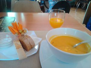 Comida libre de esclavitud animal at Hicuri in Granada