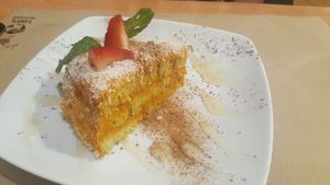 Carrot cake at Hicuri in Granada