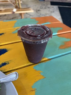 Black hole sun- spinach, blueberries, mint, kiwi  at Jacq N Diane's Juice Box in Holly
