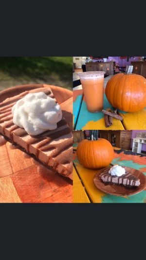 Raw pumpkin cheesecake 😃 at Jacq N Diane's Juice Box in Holly
