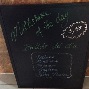 milkshakes at Saigon Delice Restaurant in Valencia