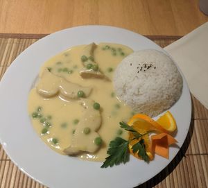 Golden Beauty at Loving Hut in Hamburg