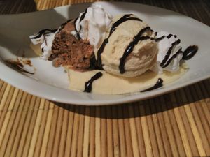 Banana split at Loving Hut in Hamburg