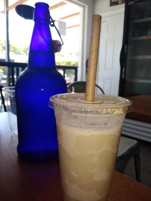 Raw nut smoothie at Screaming Carrots in Hallandale Beach