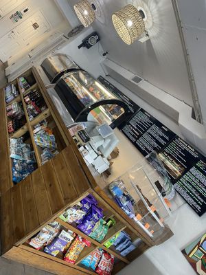   at Screaming Carrots in Hallandale Beach