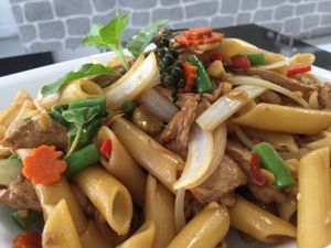 Thai pasta at Screaming Carrots in Hallandale Beach