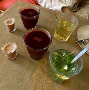 Drinks from the vegan high tea  at Baker and Moore in Rotterdam