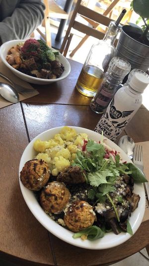 Sla  at SLA - Voorstraat in Utrecht