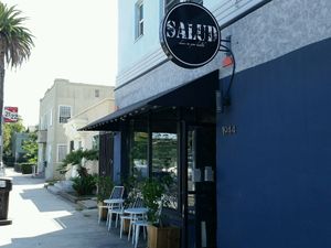 outside at Salud Juice - 4th St in Long Beach