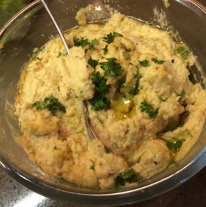 hummus! at Ljosid in Reykjavik