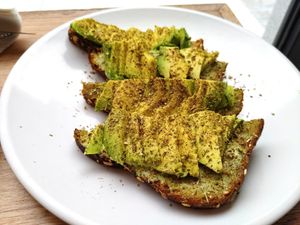 Avocado toast at Fruitive - Palmer Alley in Washington