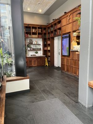 inside  at Fruitive - Palmer Alley in Washington