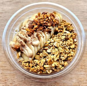 Banana Nut Overnight Oats: Steel Cut Oats, Coconut Milk, Granola, Banana, Peanut Butter, Candied Almonds, Cinnamon, Chia Seeds at Fruitive - Palmer Alley in Washington