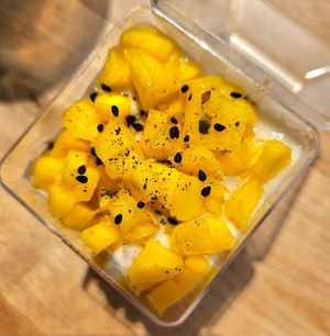 Mango on top at Fruitive - Palmer Alley in Washington