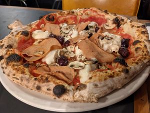 Pizza at Shop 225 Pizzeria in Pascoe Vale South