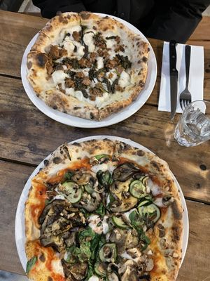   at Shop 225 Pizzeria in Pascoe Vale South