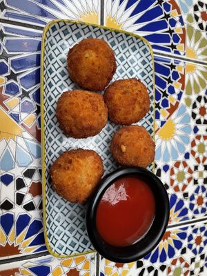   at Shop 225 Pizzeria in Pascoe Vale South