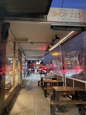   at Shop 225 Pizzeria in Pascoe Vale South