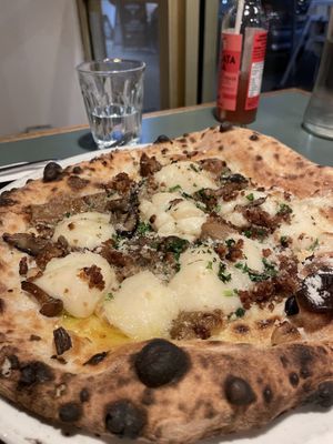   at Shop 225 Pizzeria in Pascoe Vale South