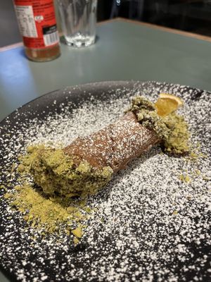   at Shop 225 Pizzeria in Pascoe Vale South